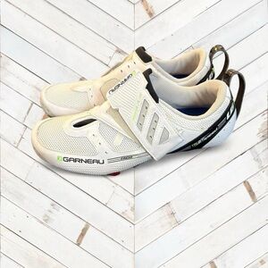 Louis Garneau cycling shoes